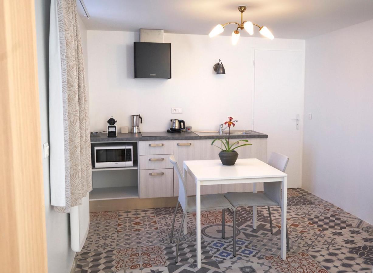 Chemin Des Ormeaux Bed & Breakfast Ennezat Exterior foto